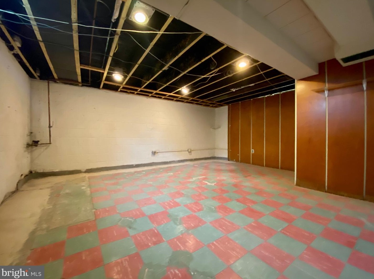 844 Maple Dr, Southampton PA 18966-4208 exterior