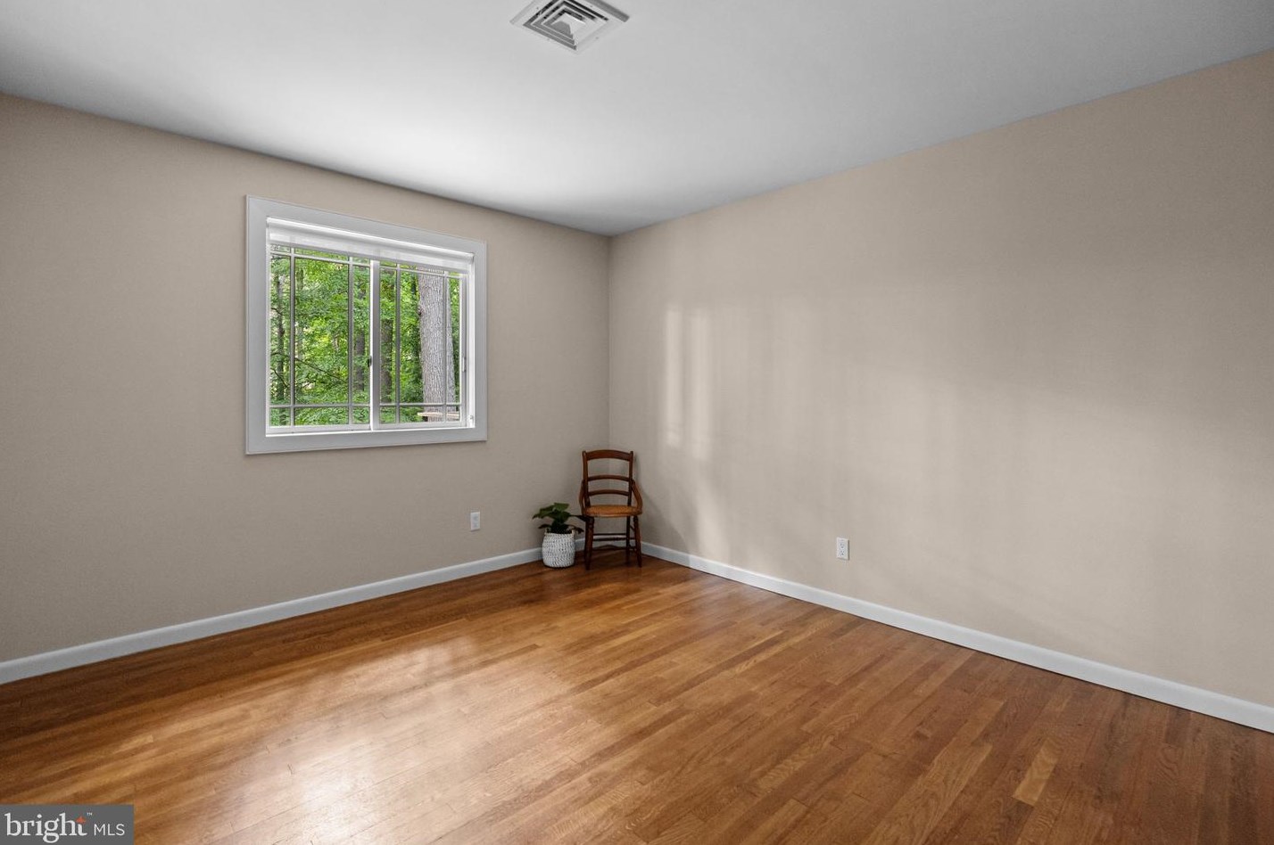 6975 Upper York Rd, New Hope PA  18938-9510 exterior