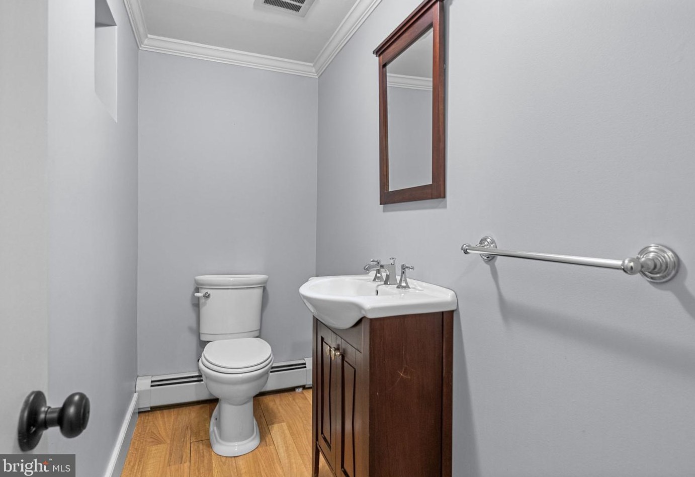 6975 Upper York Rd, New Hope PA  18938-9510 exterior