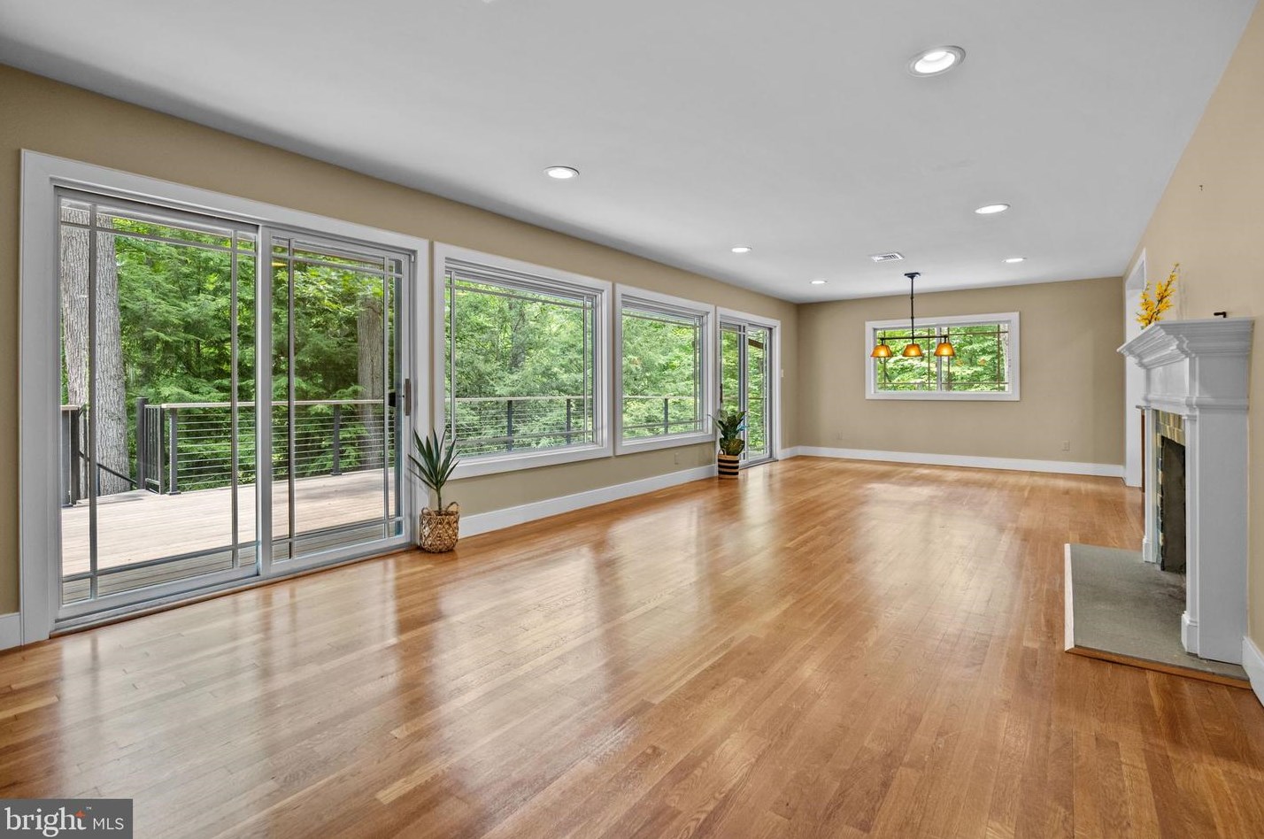 6975 Upper York Rd, New Hope PA  18938-9510 exterior