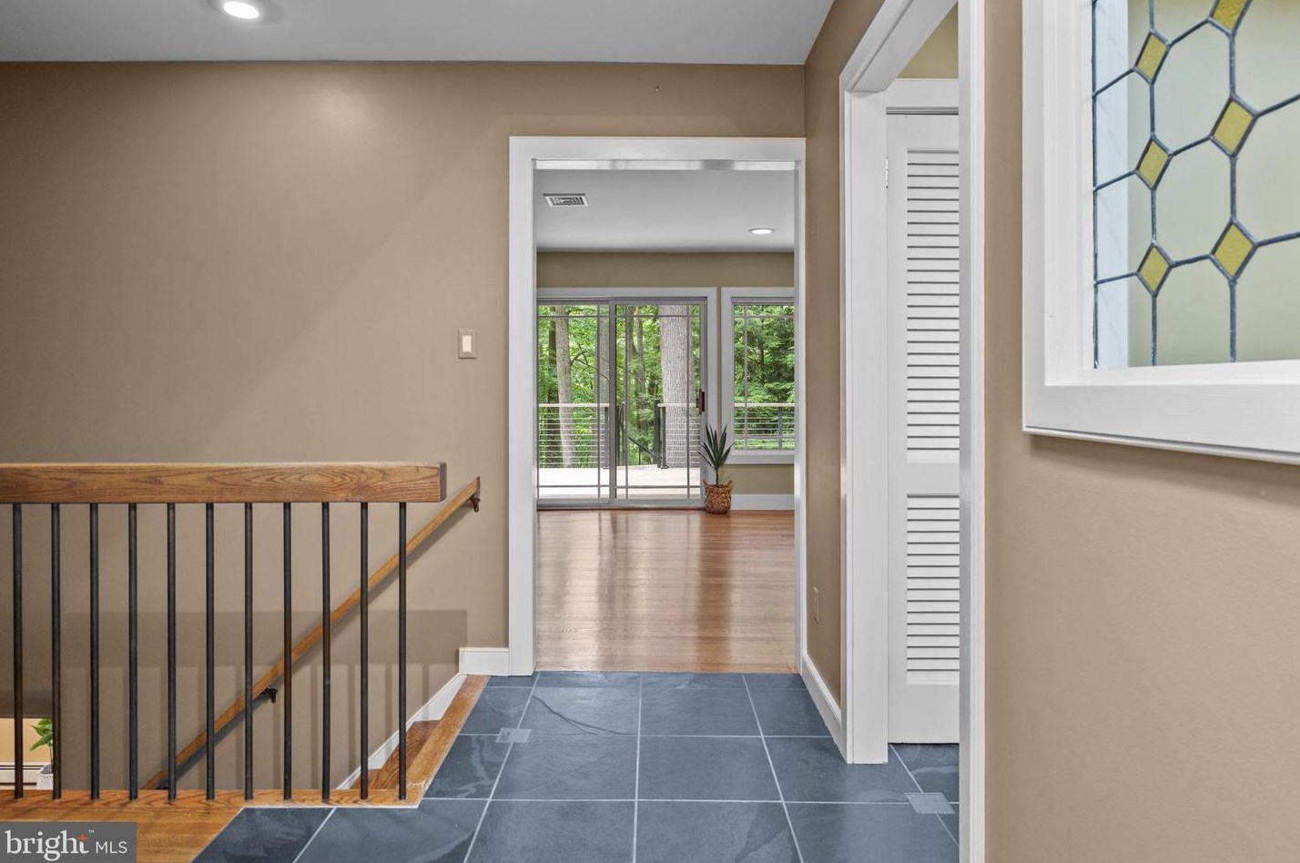 6975 Upper York Rd, New Hope PA  18938-9510 exterior