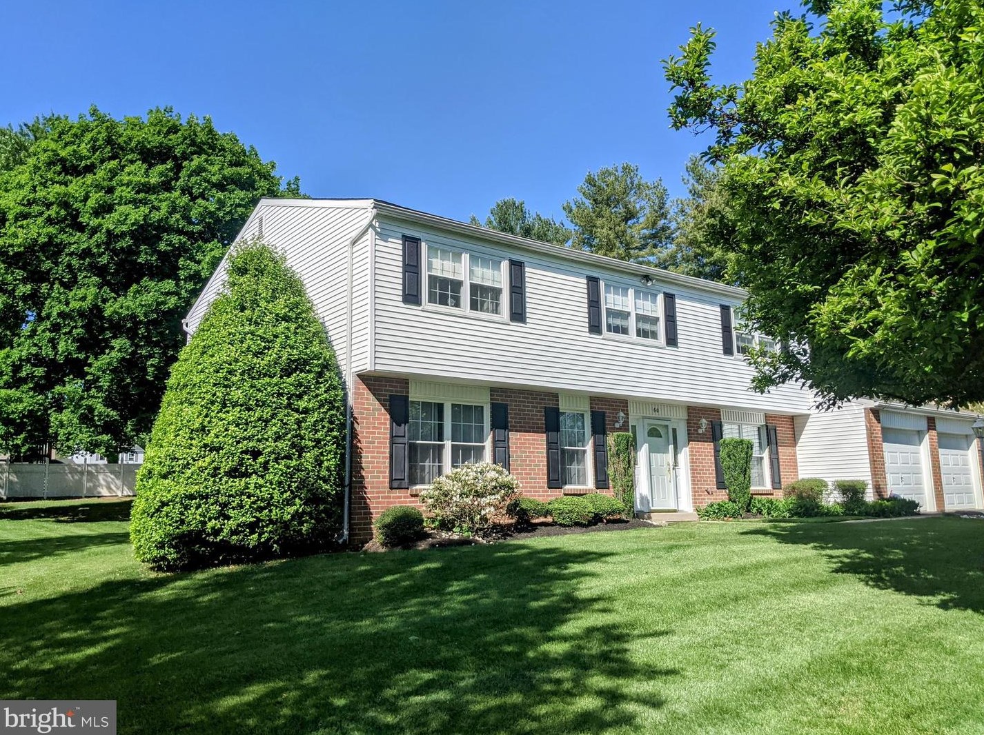 60 Kingsclere Dr, Southampton, PA 18966-3081