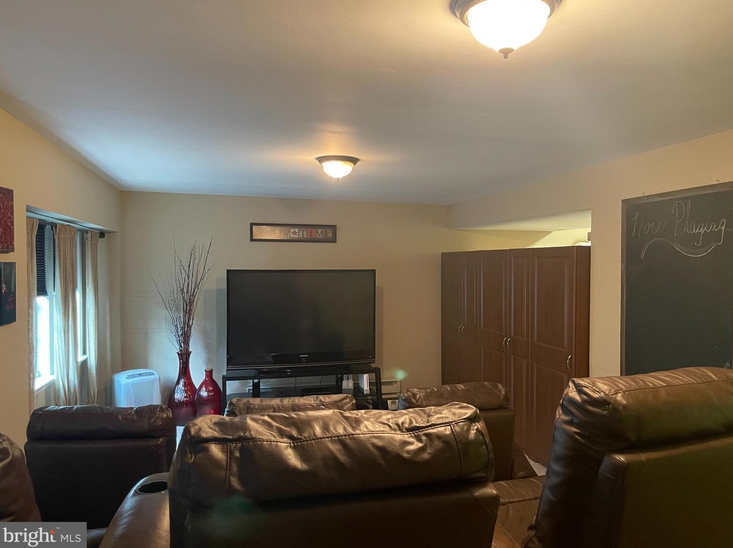 119 Timber Ridge Rd, Upper Makefield PA  18940-2809 exterior