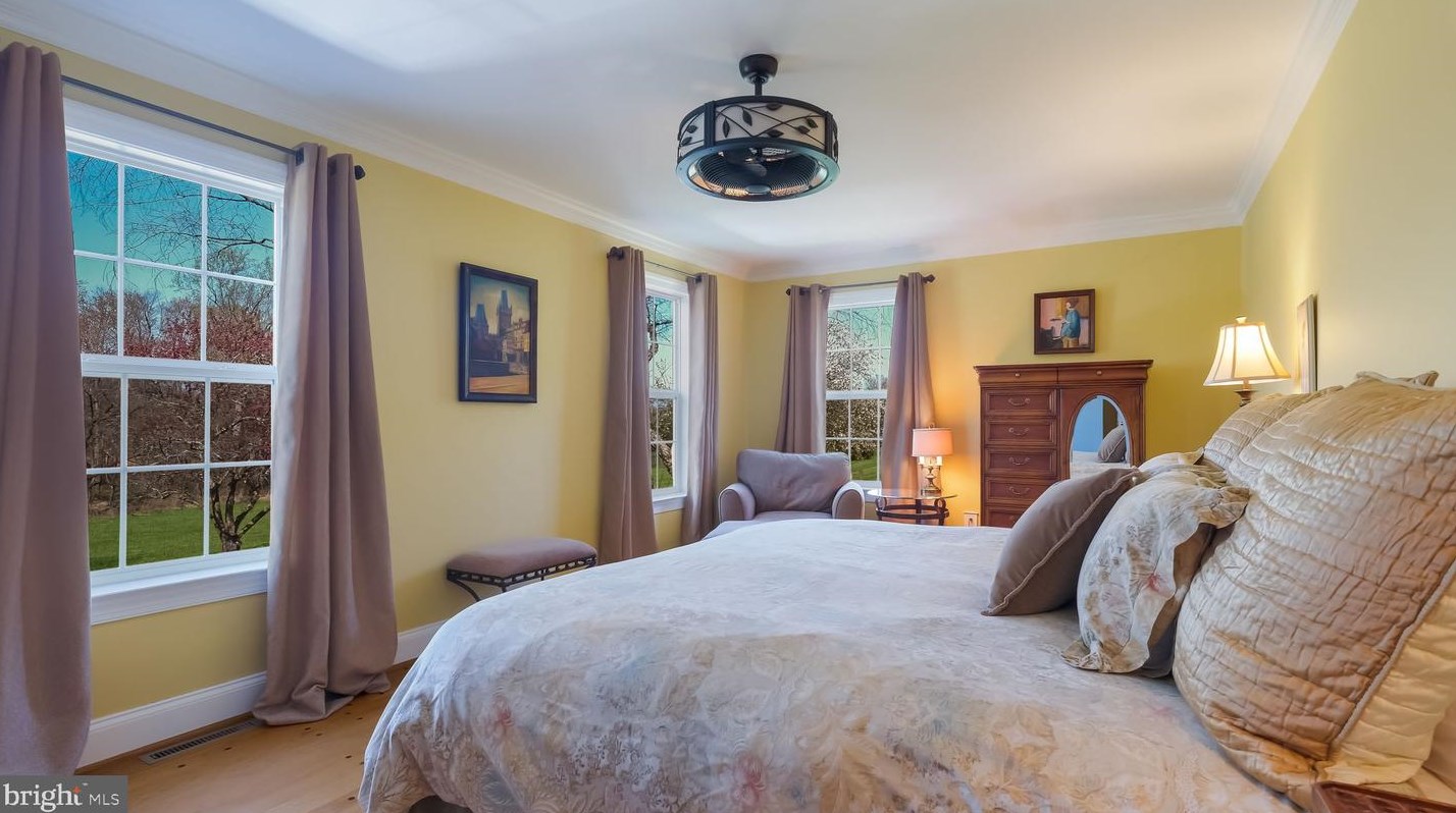 119 Timber Ridge Rd, Upper Makefield PA  18940-2809 exterior