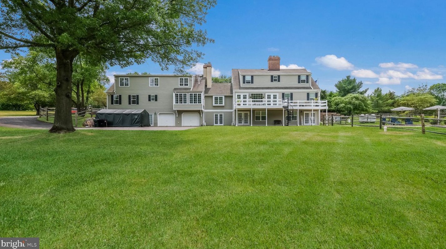 119 Timber Ridge Rd, Upper Makefield PA  18940-2809 exterior