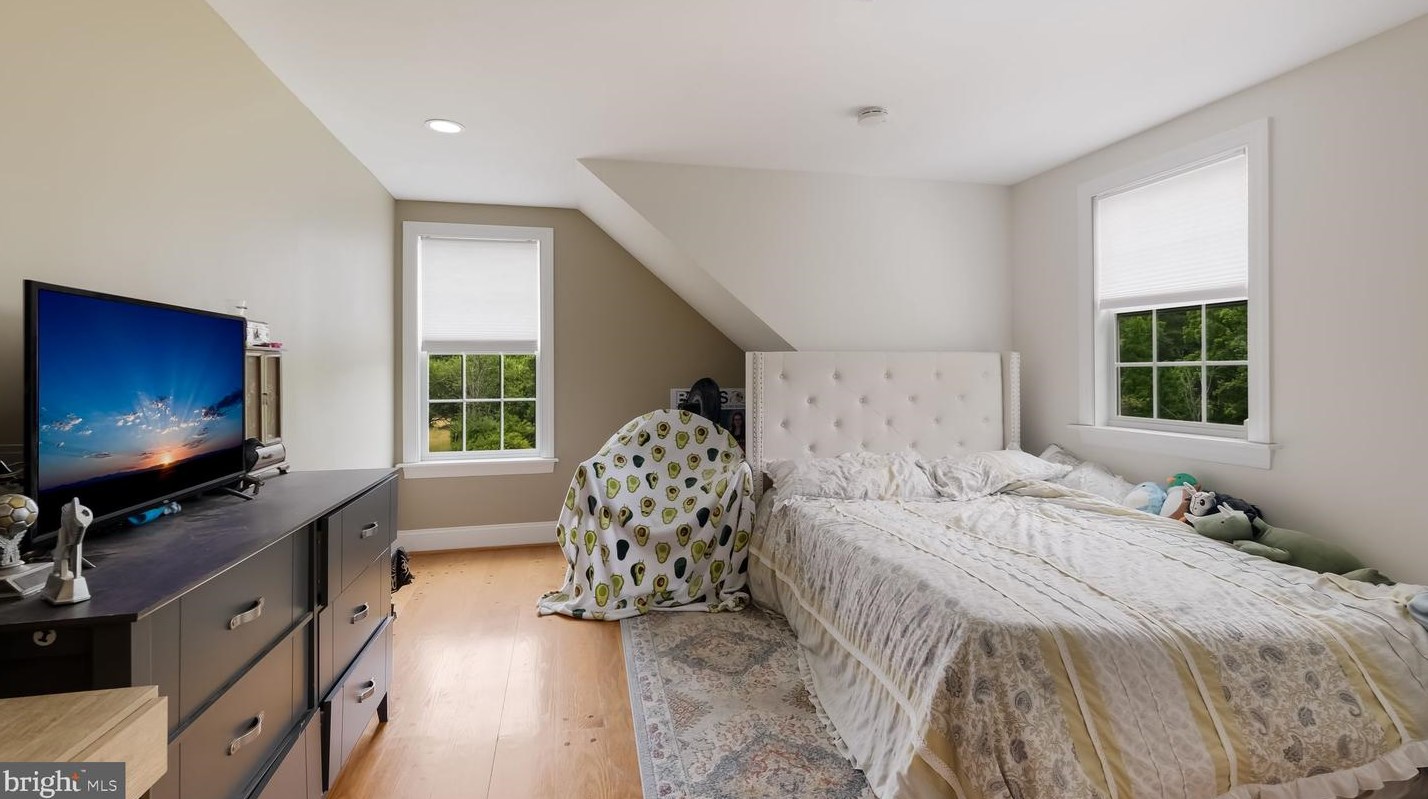 119 Timber Ridge Rd, Upper Makefield PA  18940-2809 exterior