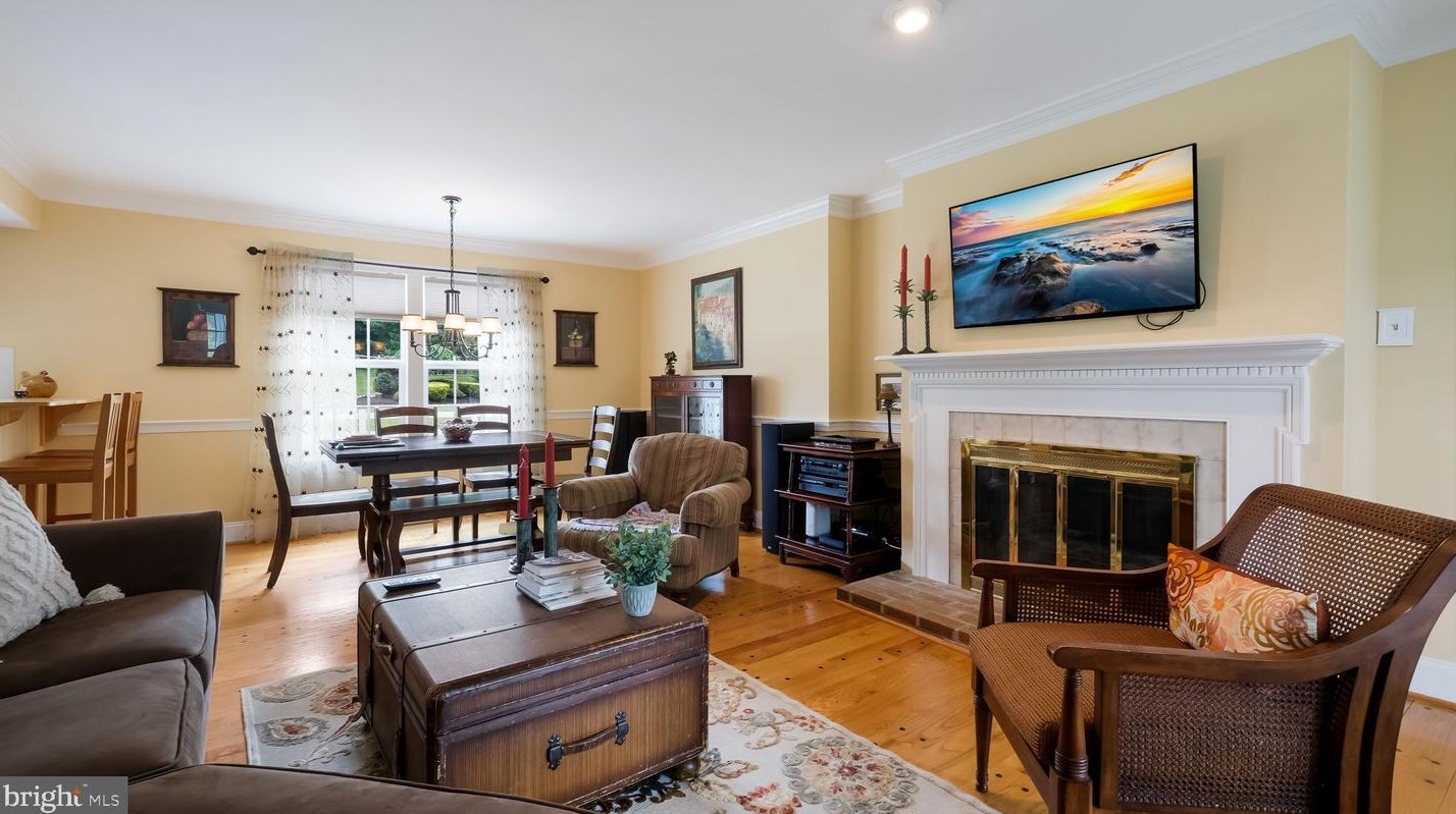 119 Timber Ridge Rd, Upper Makefield PA  18940-2809 exterior