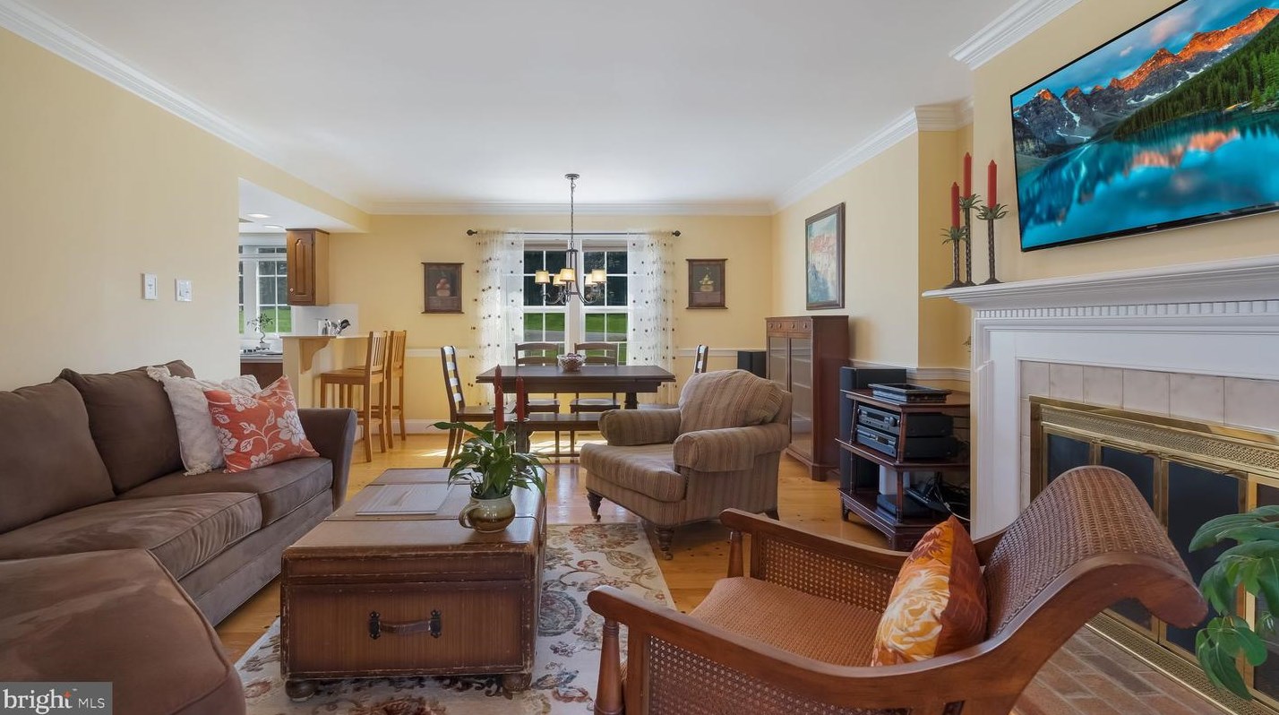 119 Timber Ridge Rd, Upper Makefield PA  18940-2809 exterior