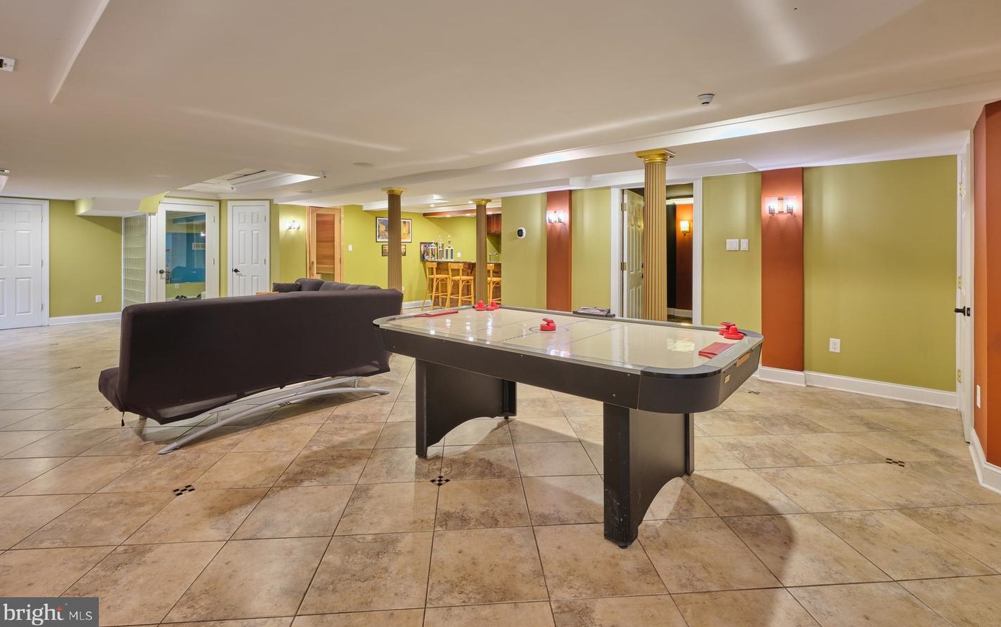 344 Ridge Ave, Upper Makefield PA  18940-3600 exterior