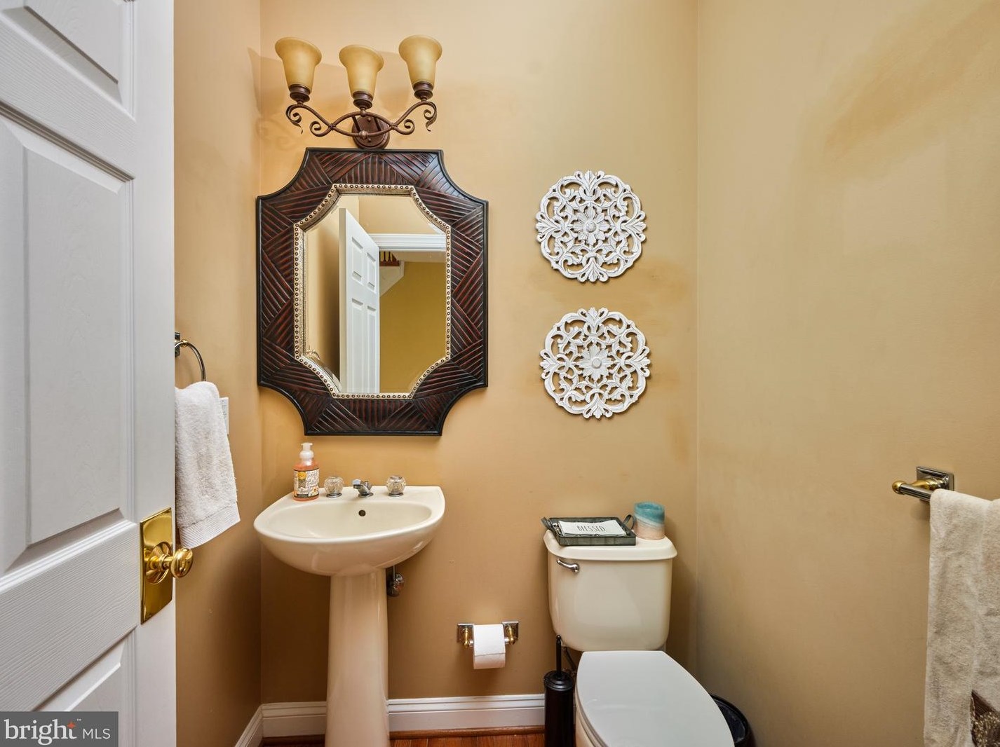 344 Ridge Ave, Upper Makefield PA  18940-3600 exterior