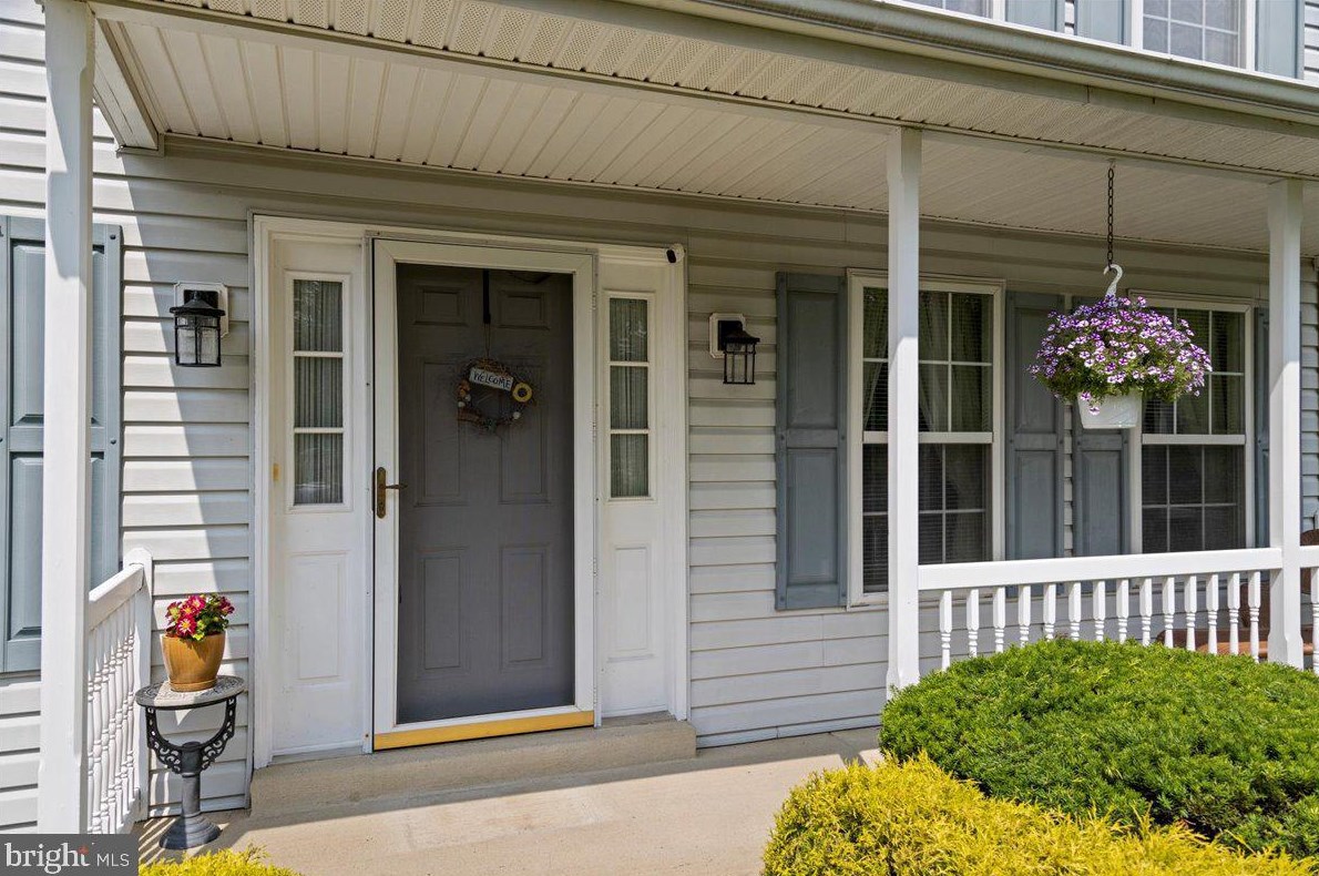 4963 Morgan Ct, Pipersville, PA 18947
