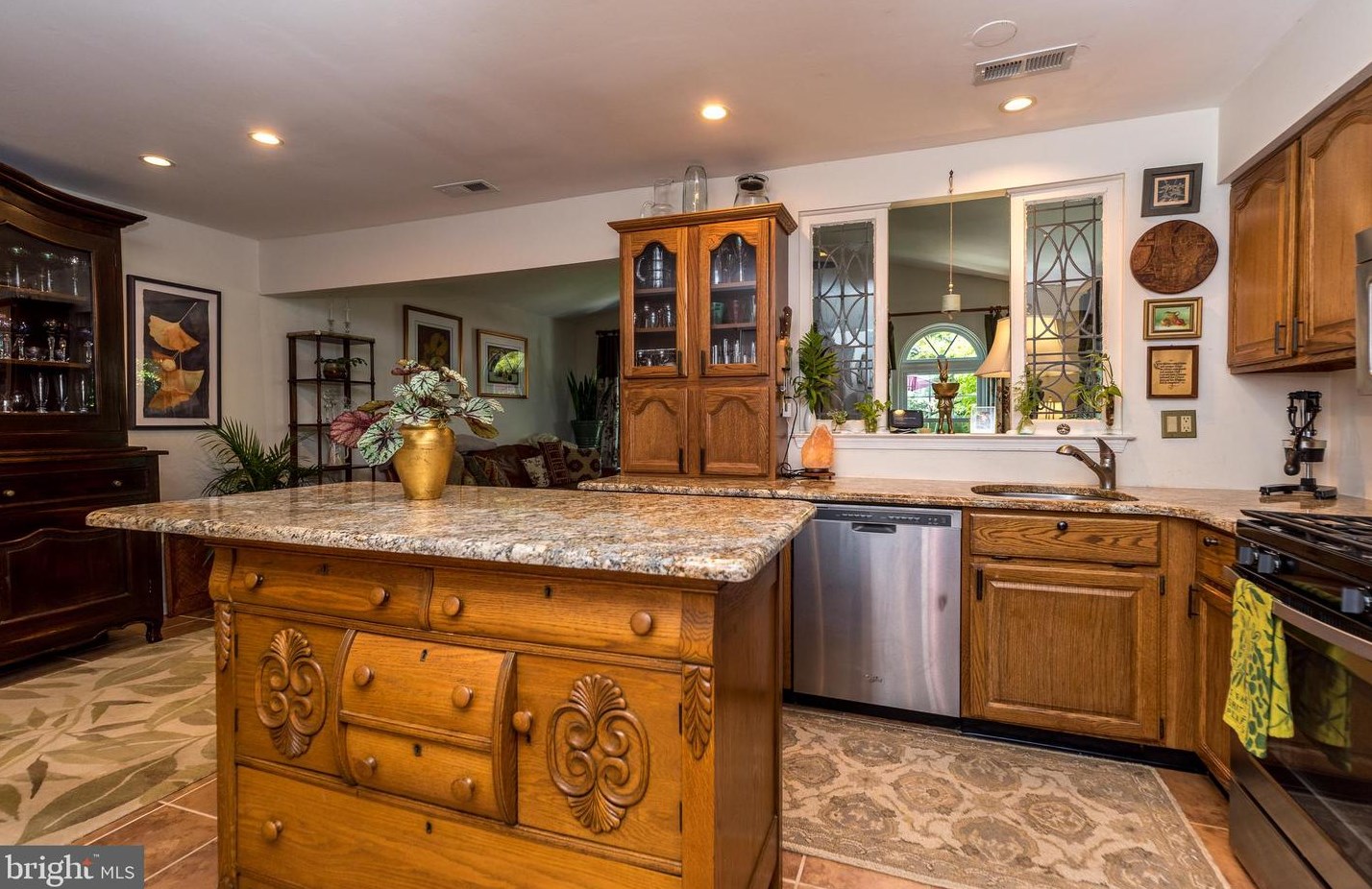 35 Cottonwood St, Upper Makefield PA  18940-3251 exterior