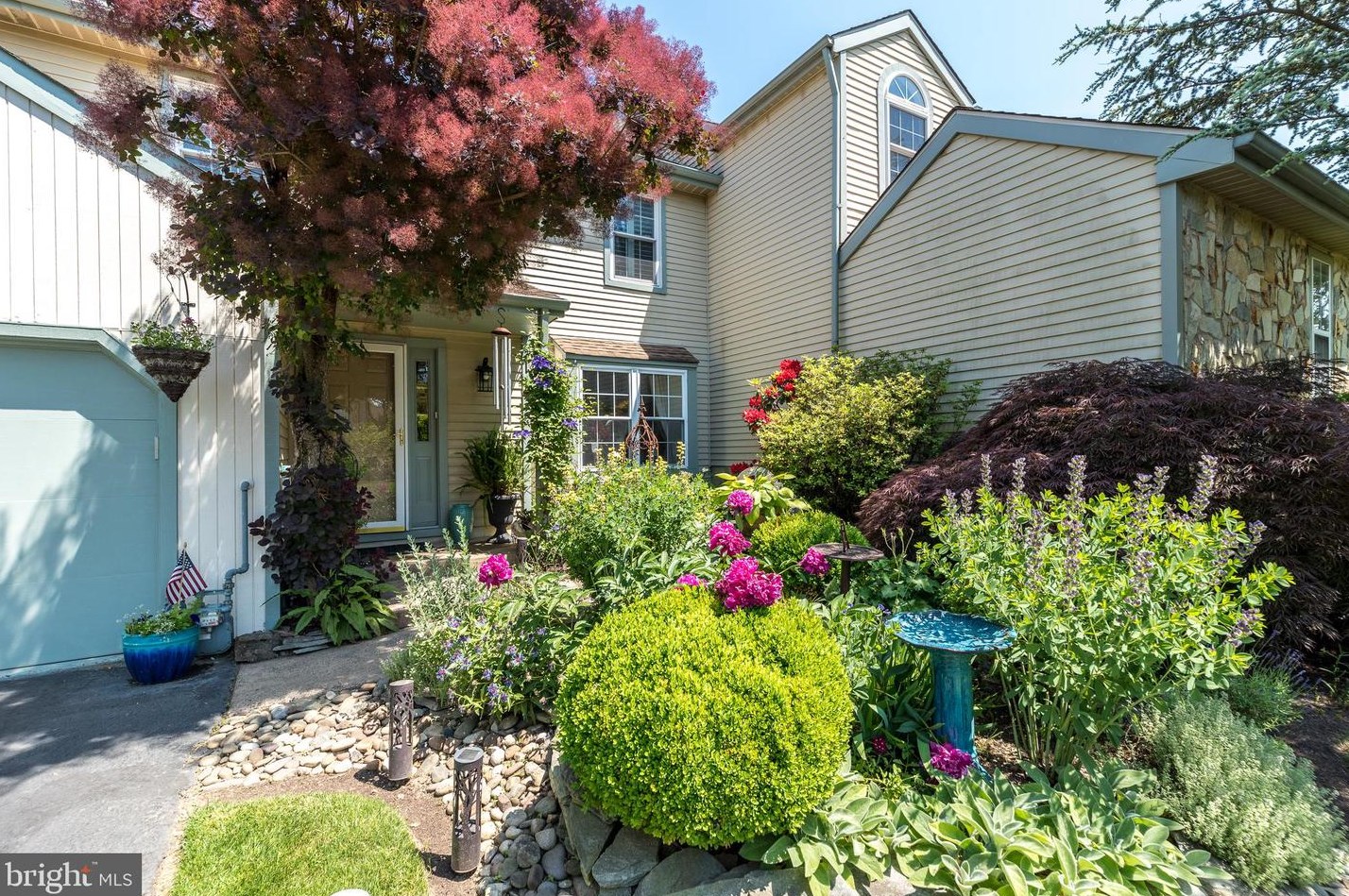 35 Cottonwood St, Upper Makefield, PA 18940