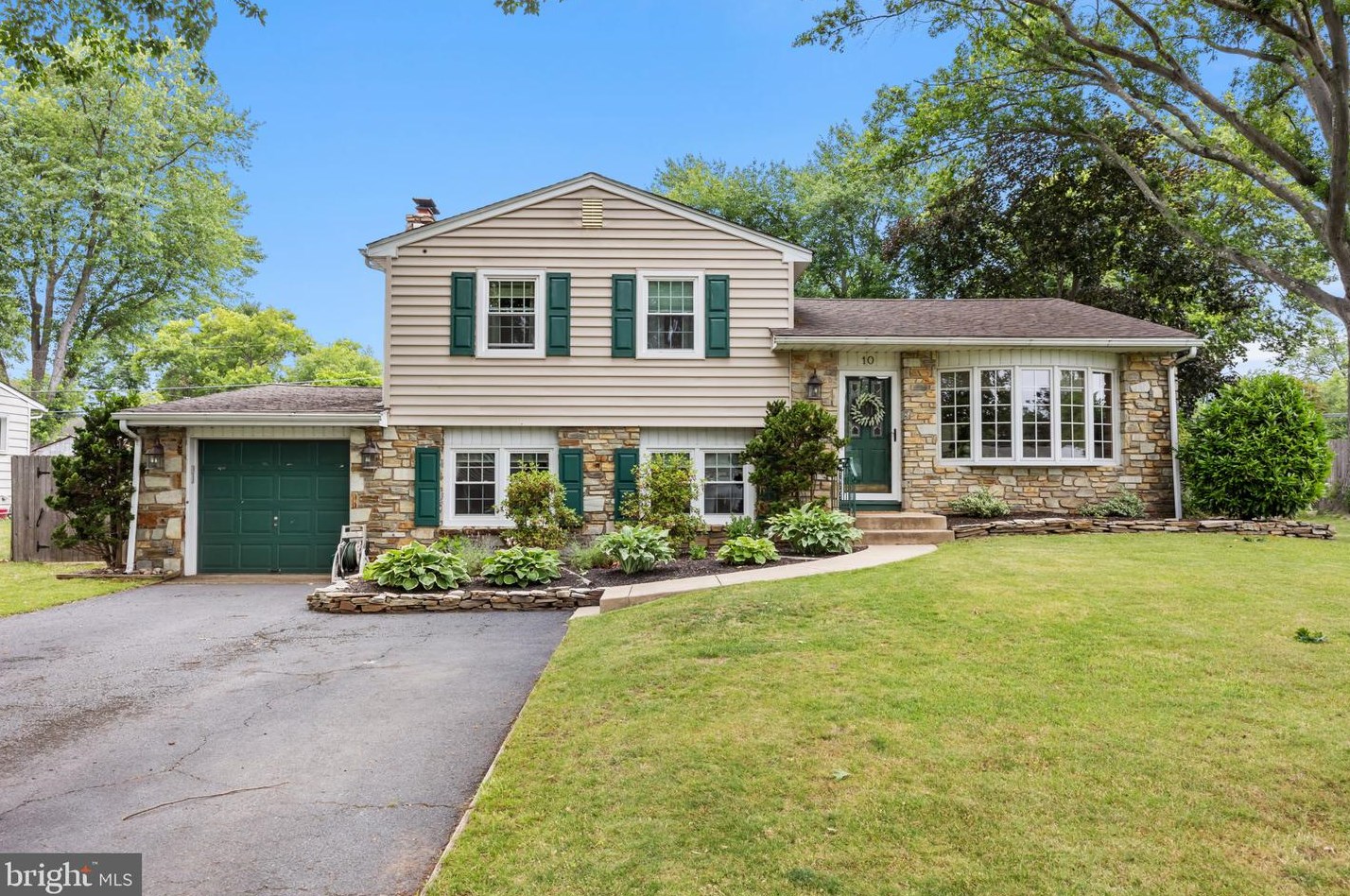 10 Riverdale Rd, Yardley, PA 19067