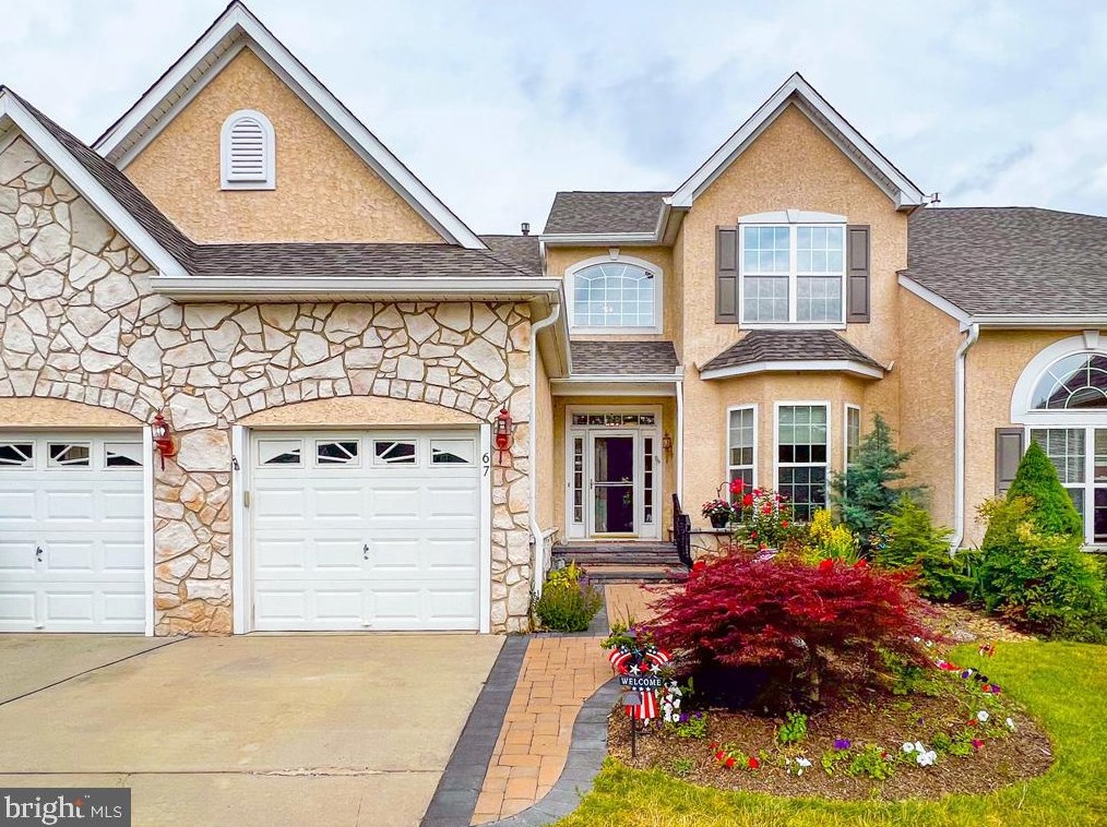 67 Betts Dr, Washington Crossing, PA 18977