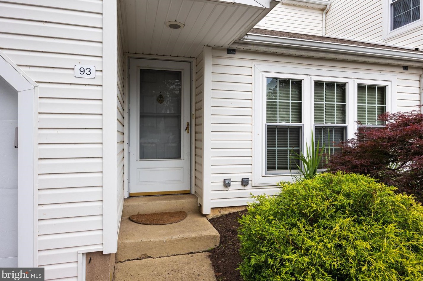 93 Portsmouth Ct, Southampton, PA 18966