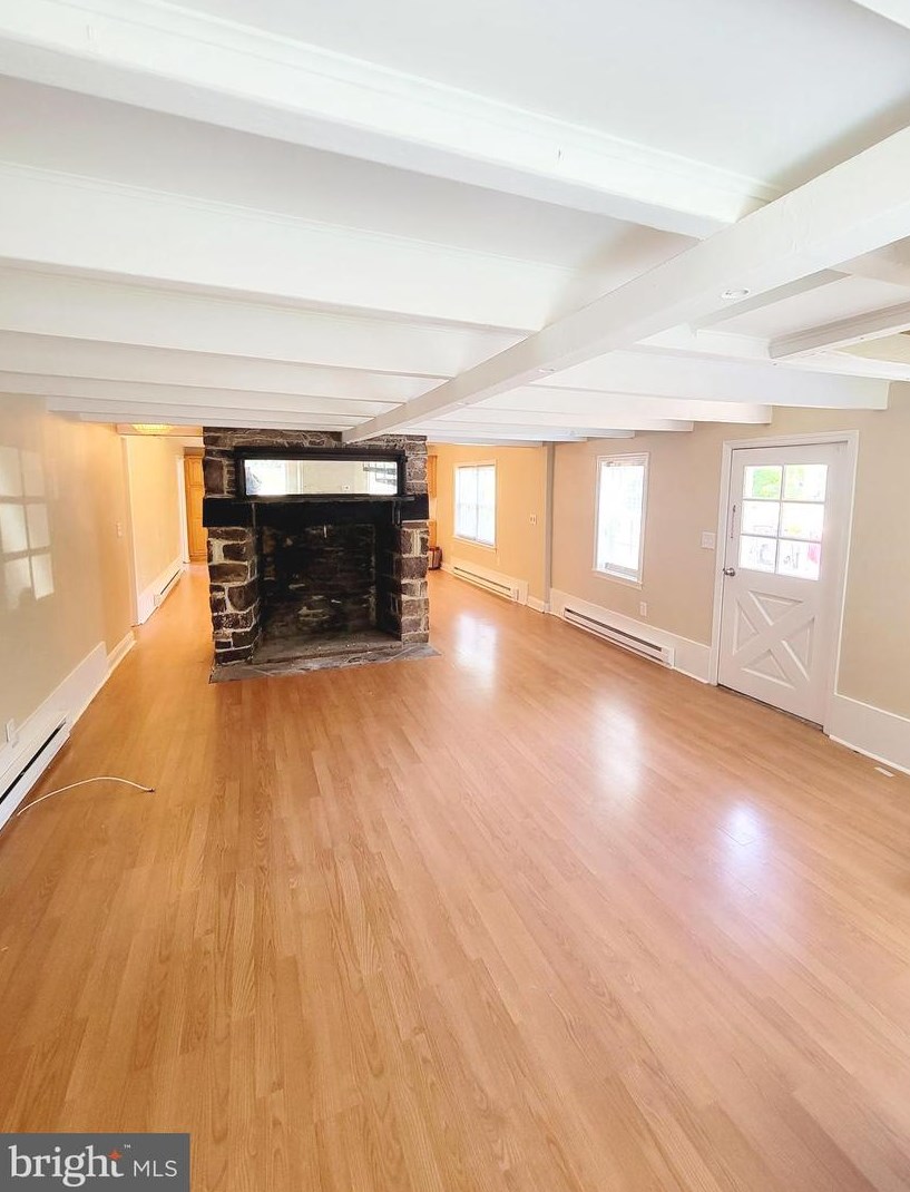 1122 Taylorsville Rd Apt 104, Washington Crossing, PA 18977