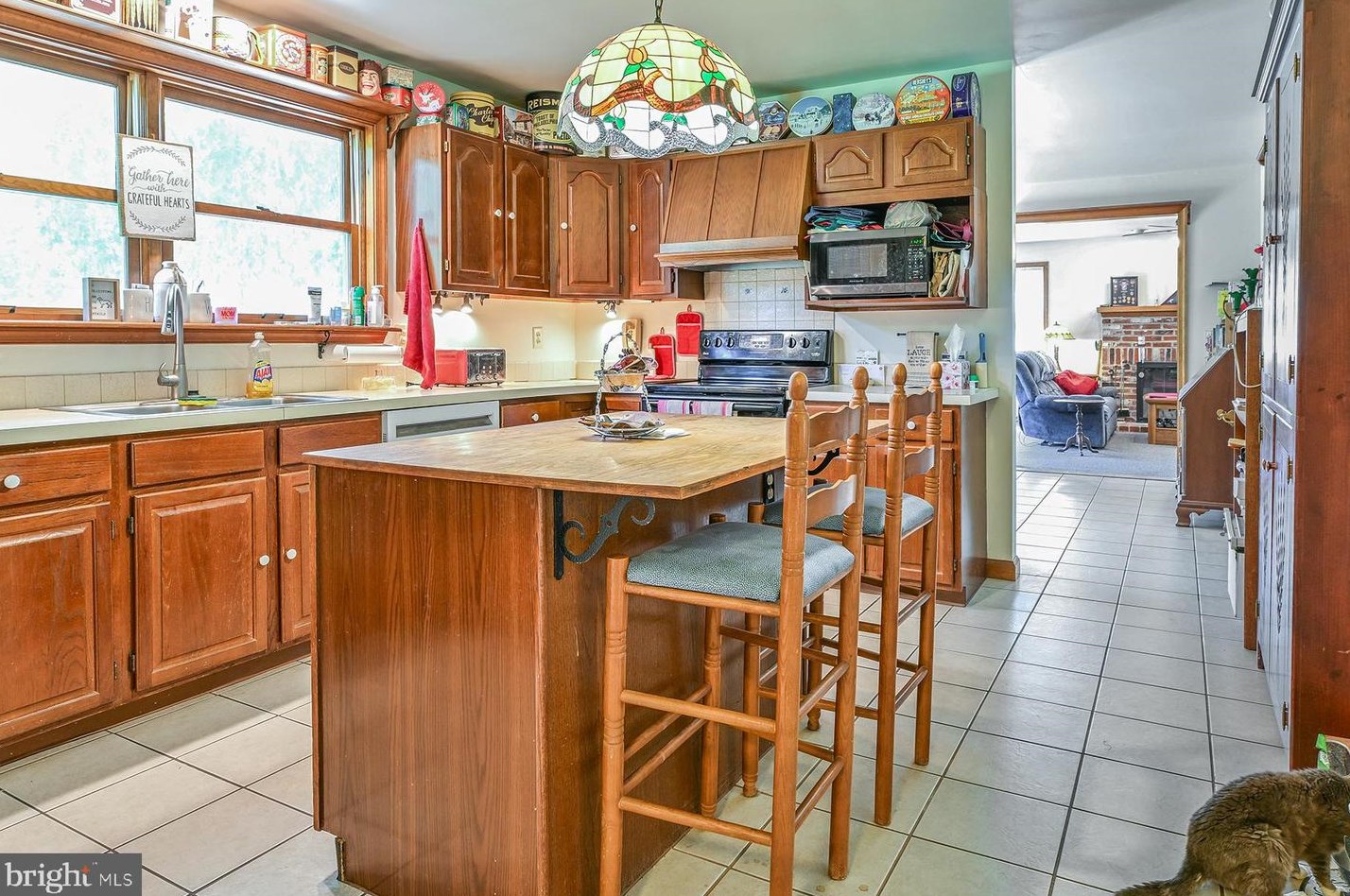 219 Frontier Rd, Perkasie, PA 18944