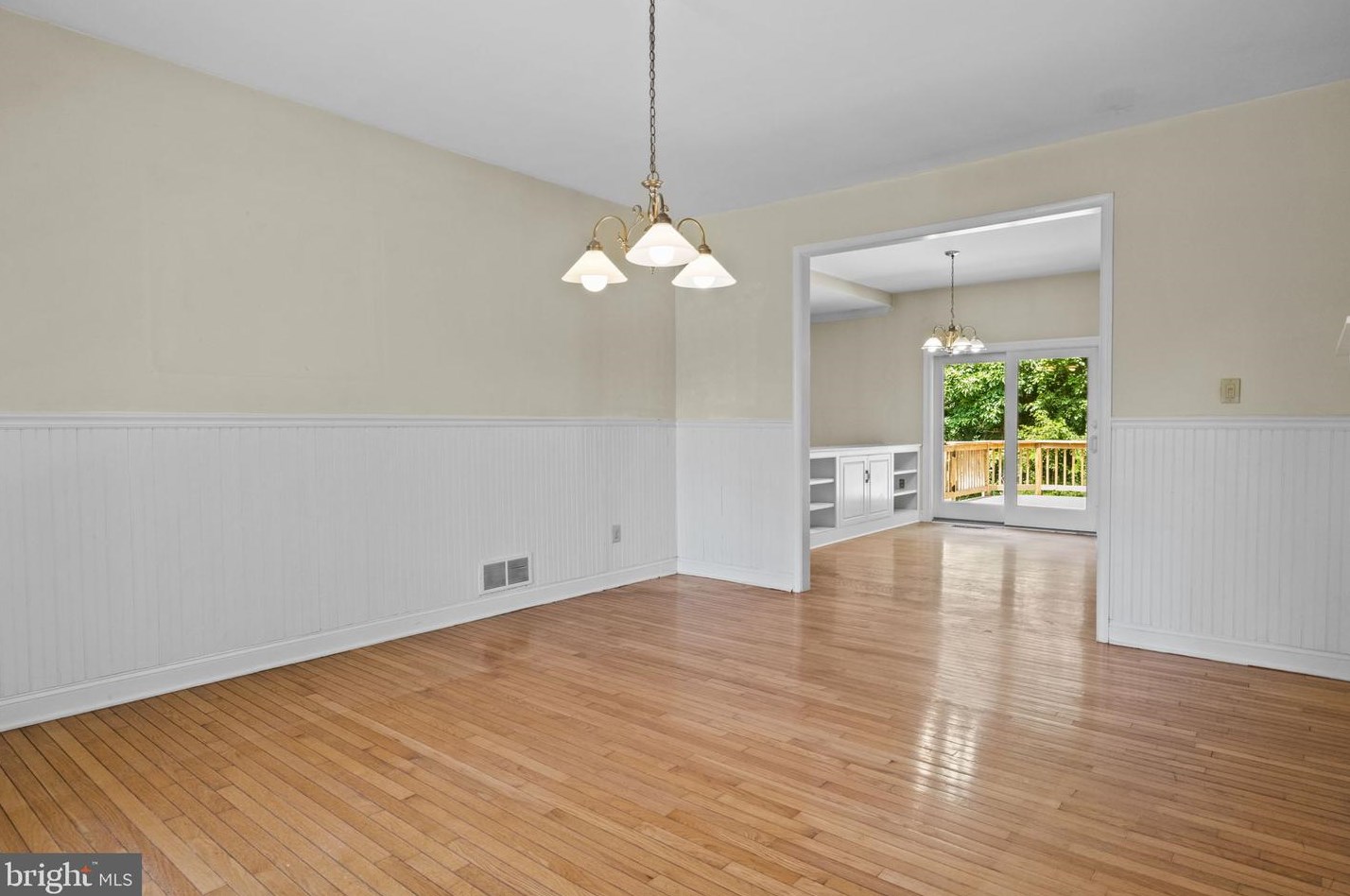 100 Jericho Valley Dr, Upper Makefield PA 18940-3632 exterior