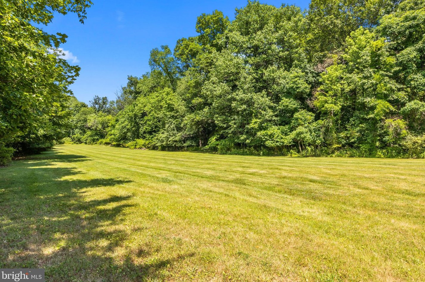 100 Jericho Valley Dr, Upper Makefield PA 18940-3632 exterior