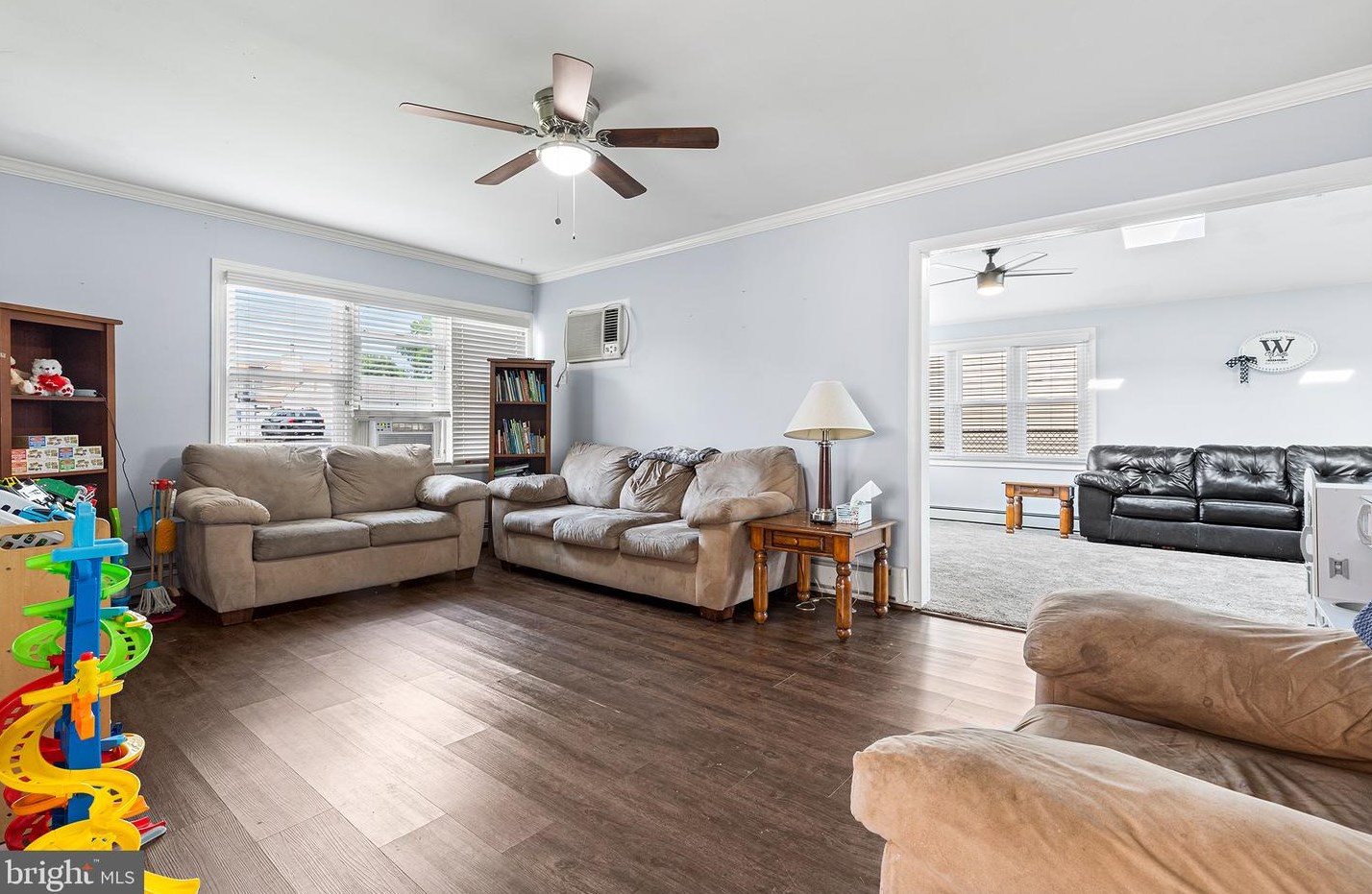 88 Indian Creek Dr, Levittown PA  19057-2224 exterior