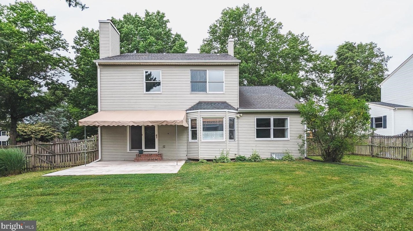 7 Bolton Cir, Upper Makefield PA  18940-1866 exterior