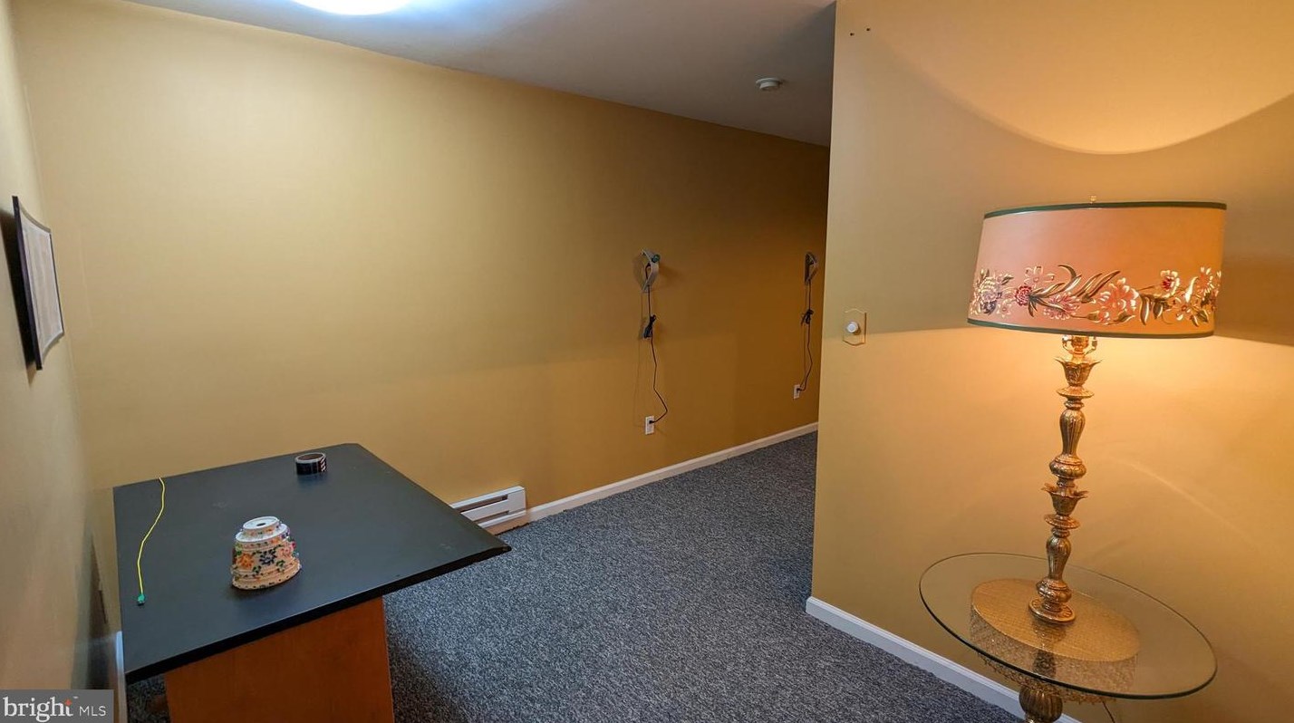 7 Bolton Cir, Upper Makefield PA  18940-1866 exterior