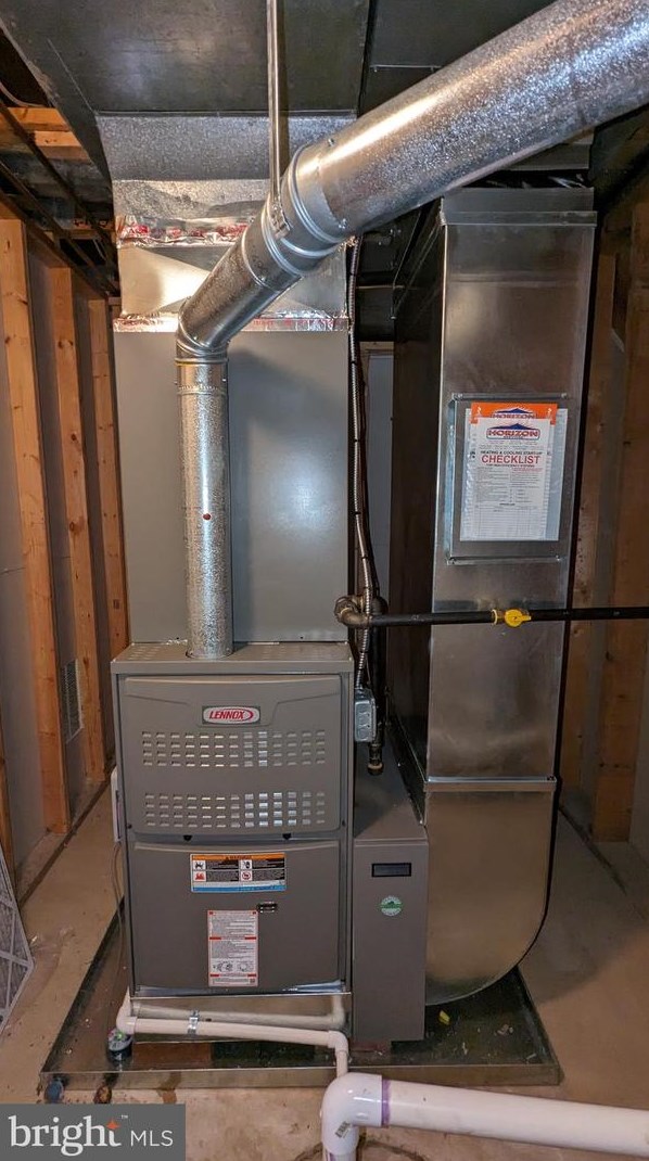 7 Bolton Cir, Upper Makefield PA  18940-1866 exterior