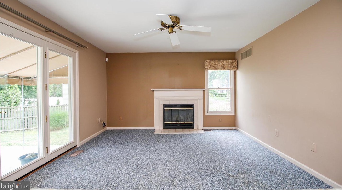 7 Bolton Cir, Upper Makefield PA  18940-1866 exterior