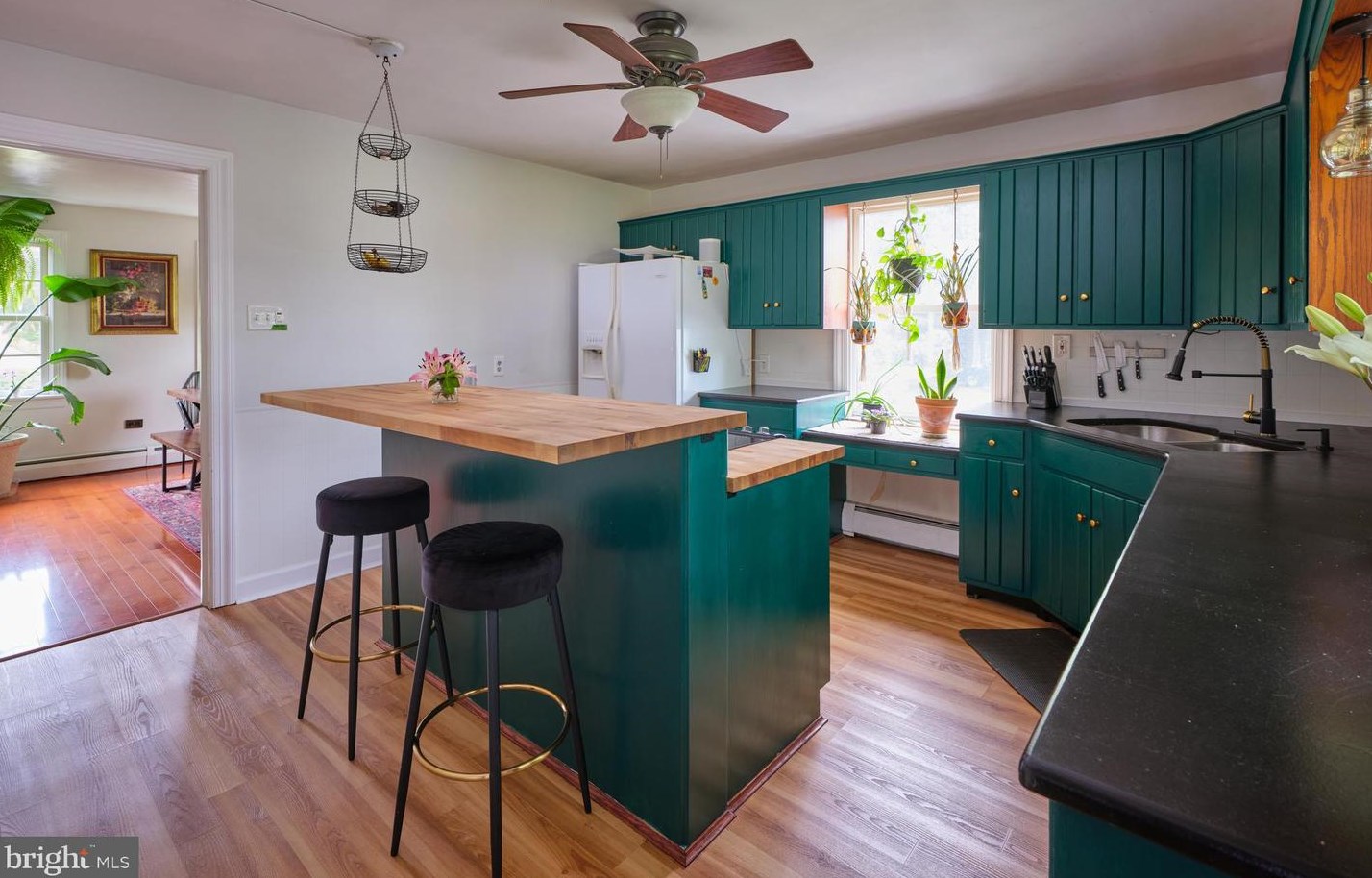 655 Linton Hill Rd, Upper Makefield PA  18940-1205 exterior