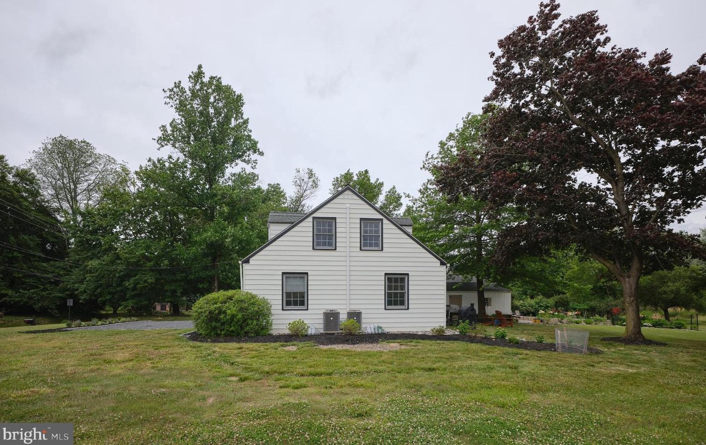 655 Linton Hill Rd, Upper Makefield PA  18940-1205 exterior