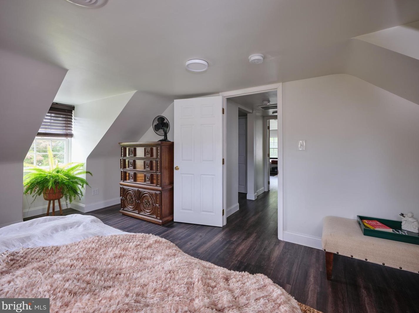 655 Linton Hill Rd, Upper Makefield PA  18940-1205 exterior