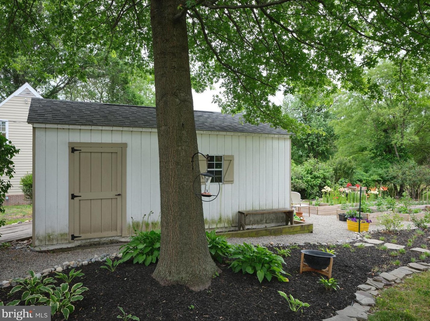 655 Linton Hill Rd, Upper Makefield PA  18940-1205 exterior