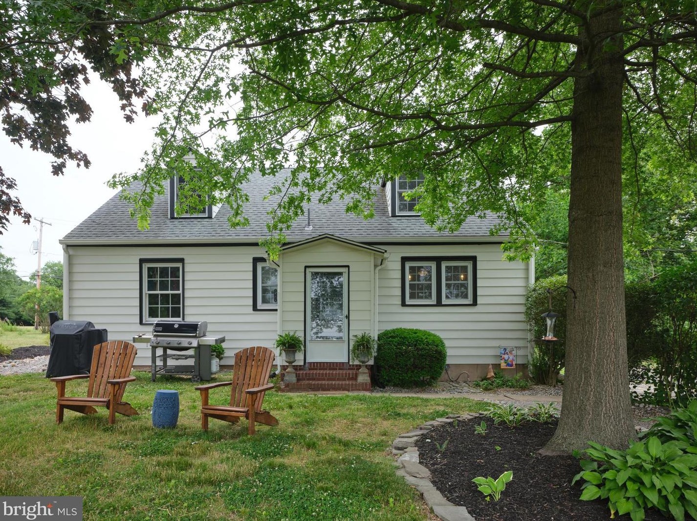 655 Linton Hill Rd, Upper Makefield PA  18940-1205 exterior