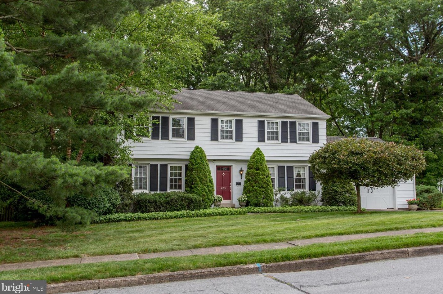 639 Highland Dr, Perkasie, PA 18944-1521