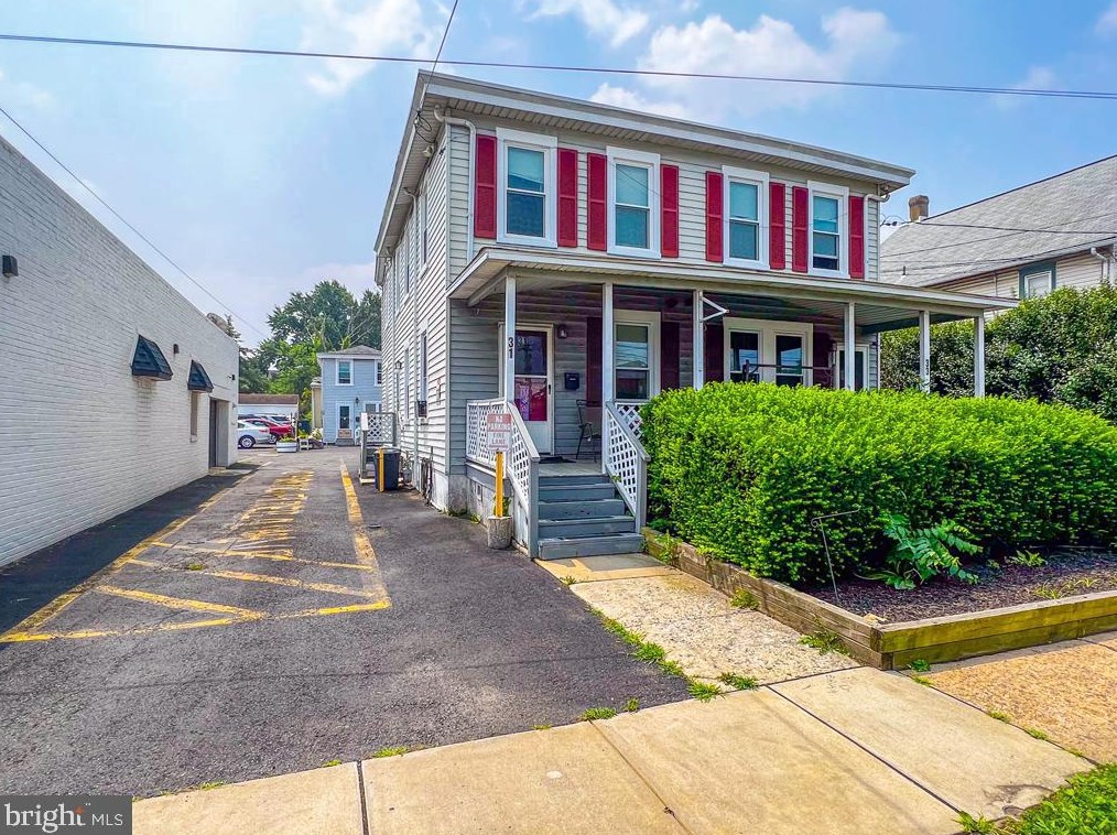 31 Lincoln Hwy, Langhorne, PA 19047-5239