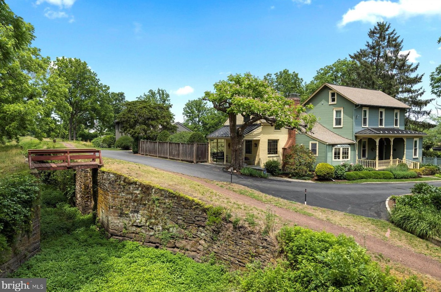 38 Uhlerstown Hill Rd, Upper Black Eddy, PA 18972