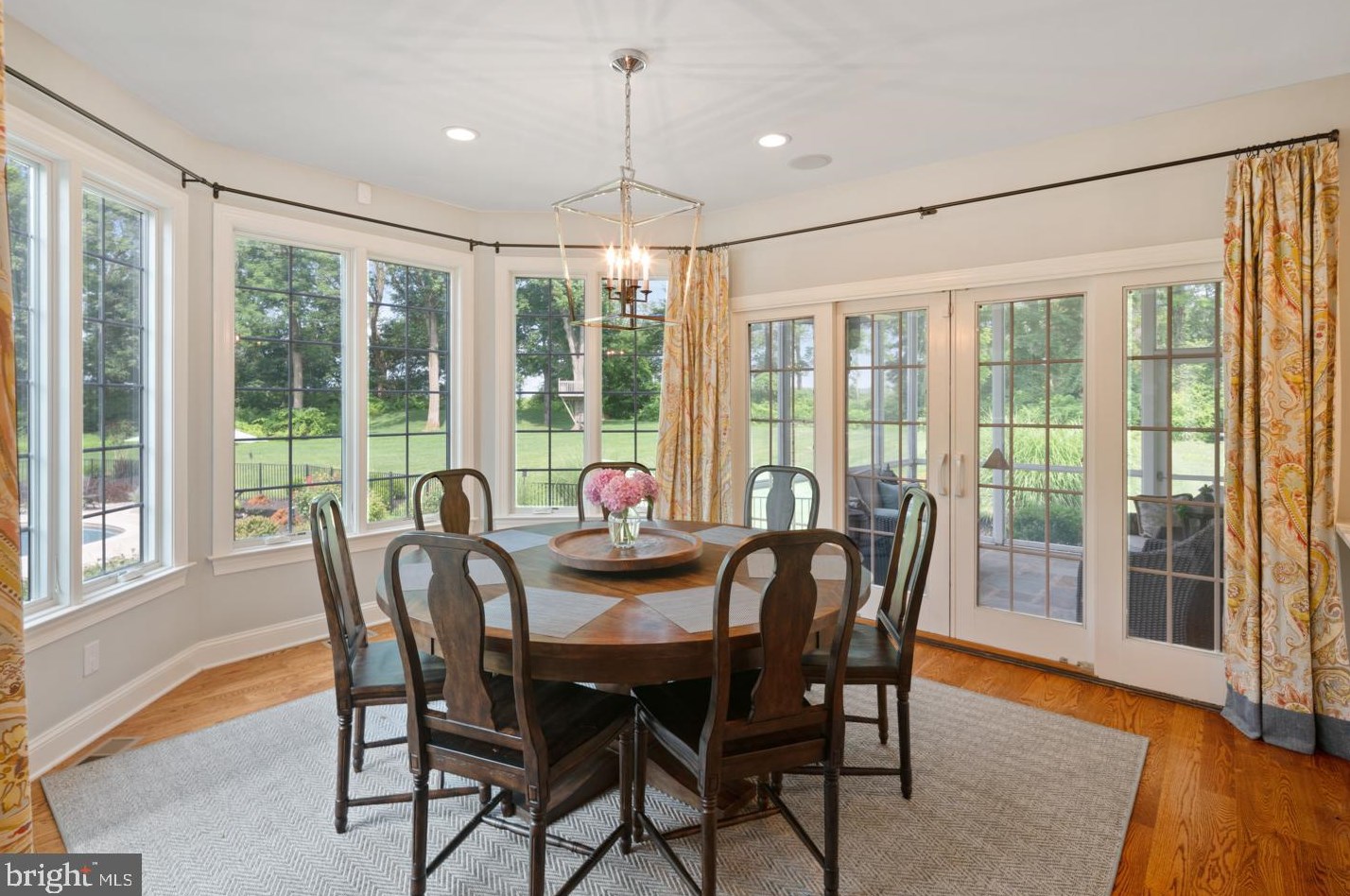 19 Larkspur Ln, Upper Makefield PA 18940-2620 exterior