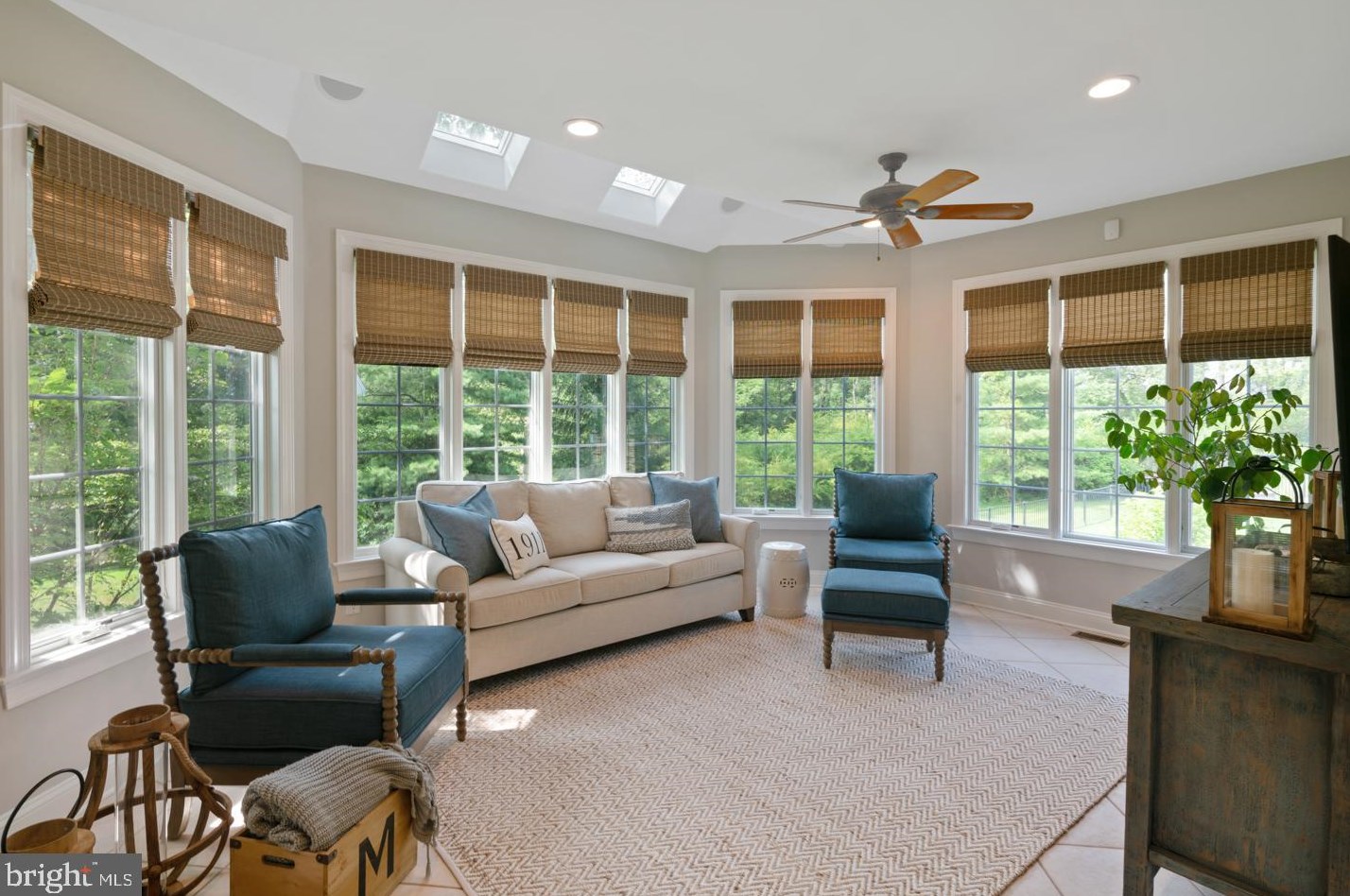 19 Larkspur Ln, Upper Makefield PA 18940-2620 exterior