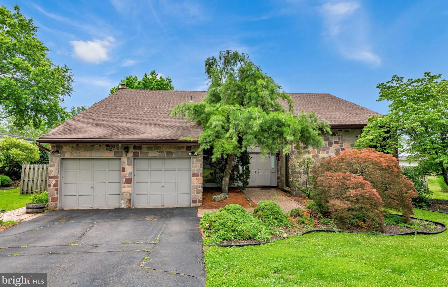 147 Pennswood Dr, Upper Makefield, PA 18940-1114