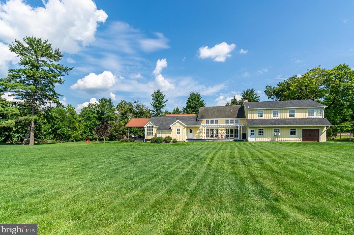 2969 Windy Bush Rd, Upper Makefield PA 18940-3119 exterior