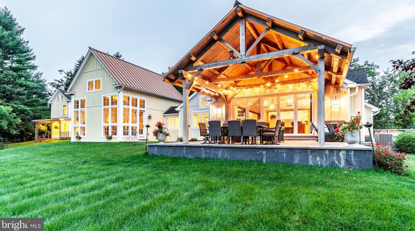 2969 Windy Bush Rd, Upper Makefield PA 18940-3119 exterior