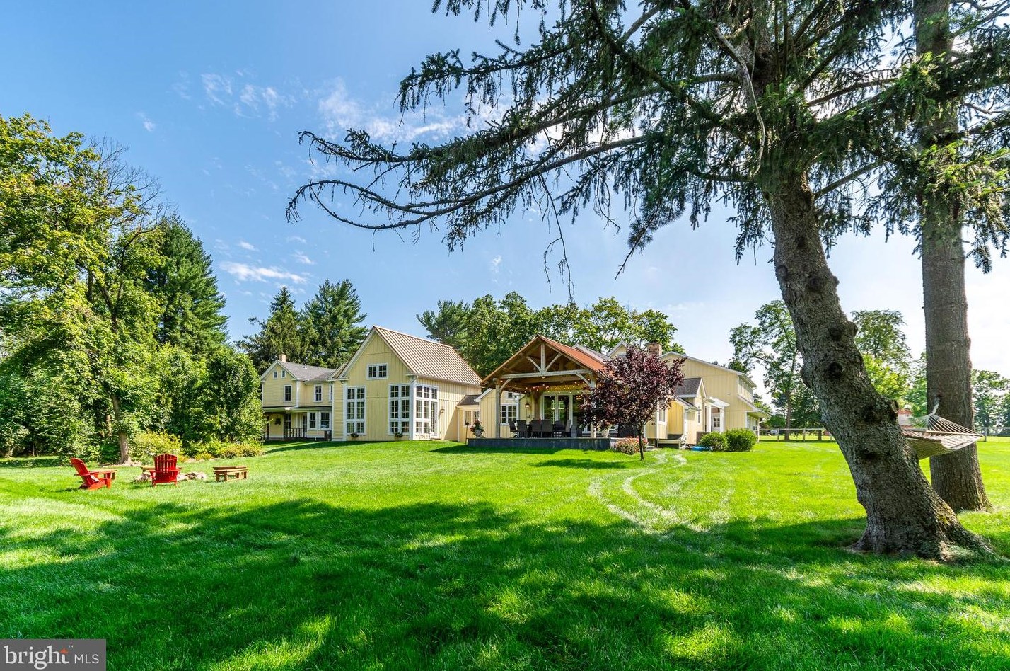 2969 Windy Bush Rd, Upper Makefield PA 18940-3119 exterior