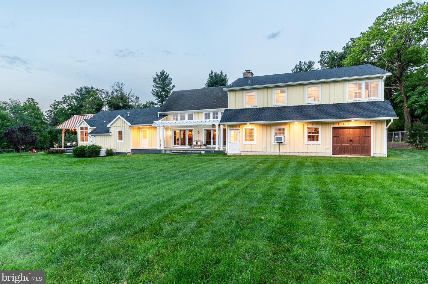 2969 Windy Bush Rd, Upper Makefield PA 18940-3119 exterior