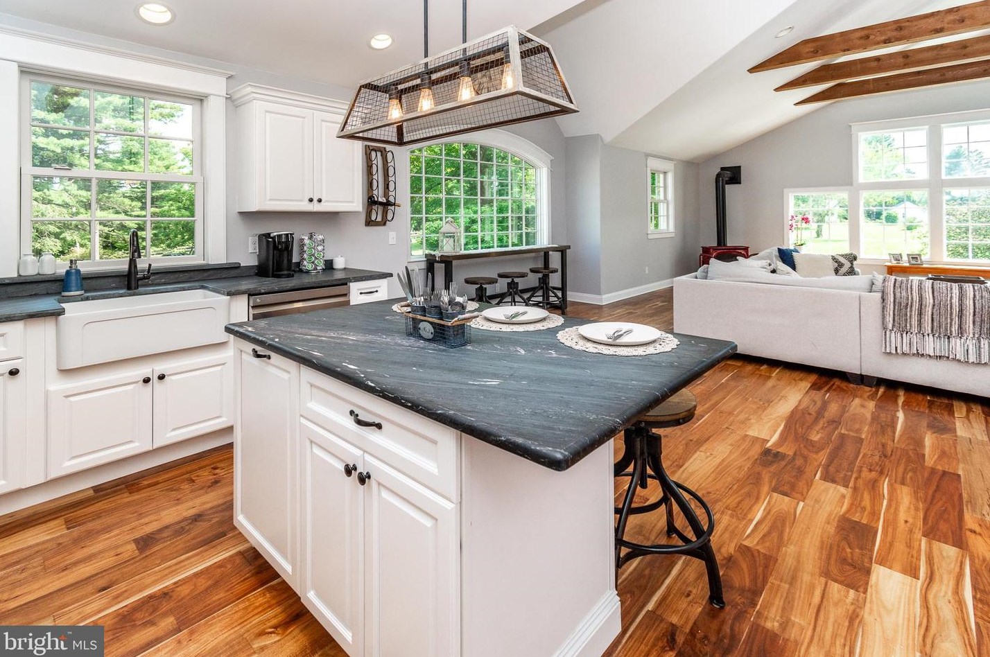 2969 Windy Bush Rd, Upper Makefield PA 18940-3119 exterior