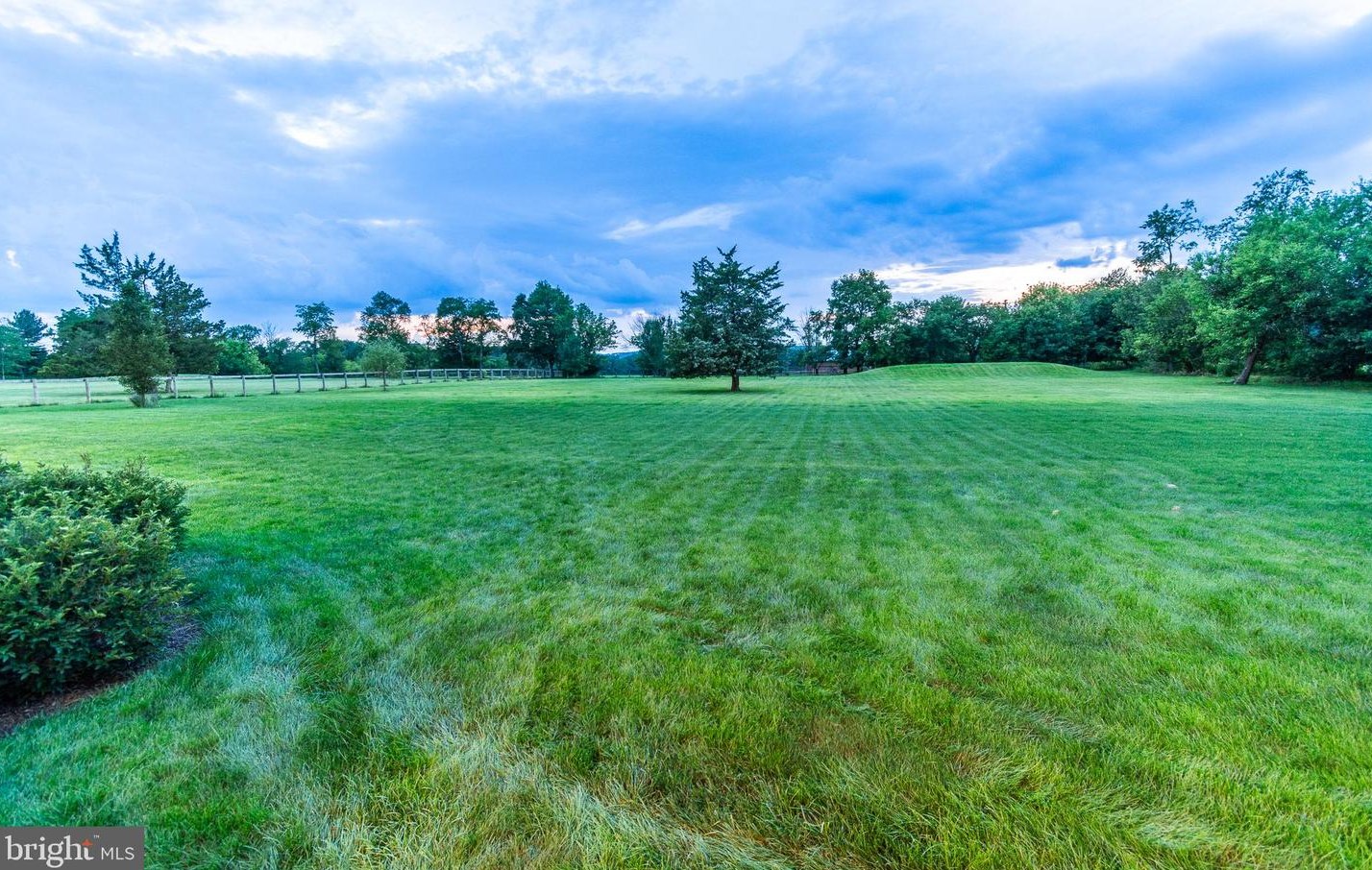 2969 Windy Bush Rd, Upper Makefield PA 18940-3119 exterior