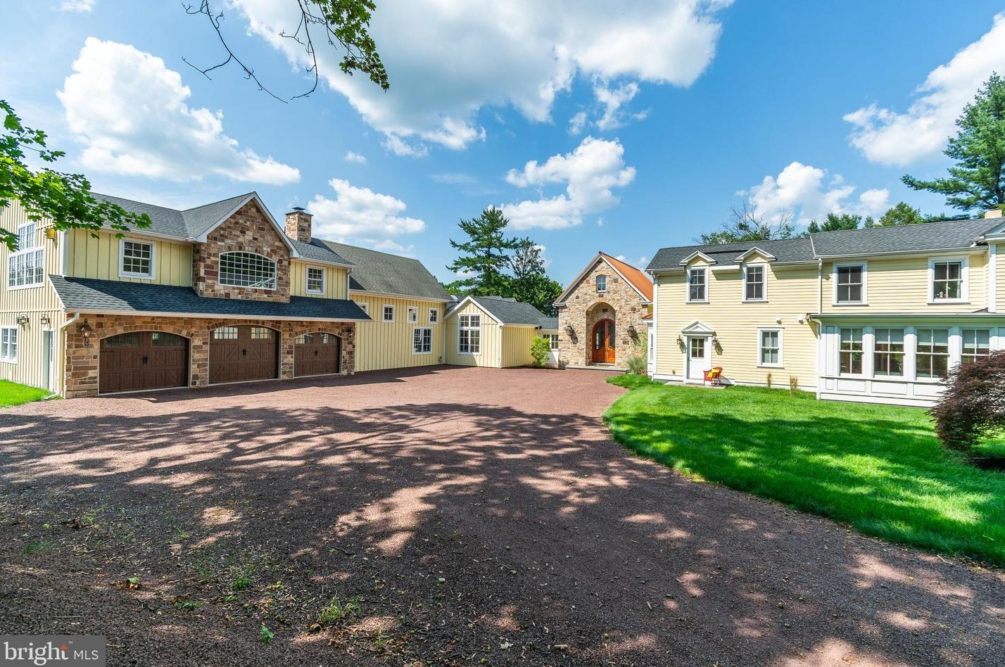 2969 Windy Bush Rd, Upper Makefield PA 18940-3119 exterior