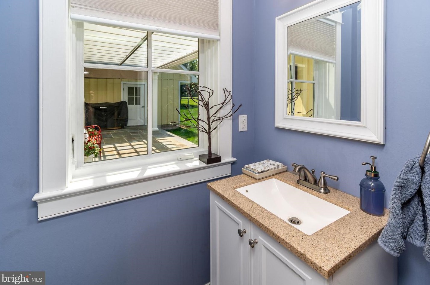 2969 Windy Bush Rd, Upper Makefield PA 18940-3119 exterior