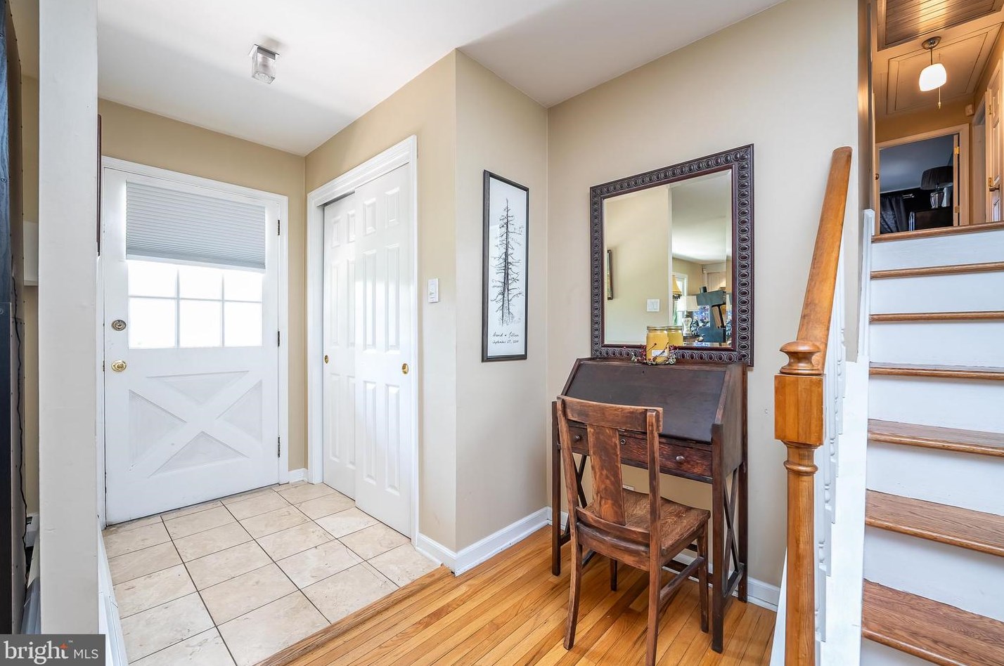 36 Pebble View Ln, Gardenville, PA