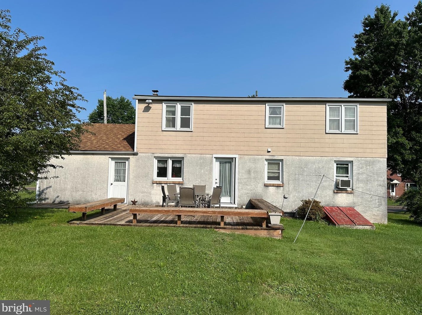 5 Dill Ave, Perkasie, PA 18944-1614
